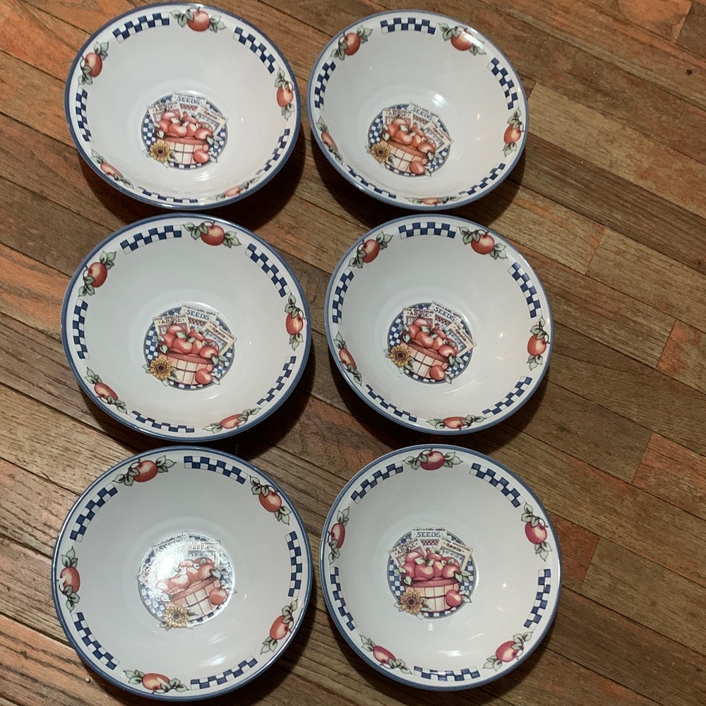 Vintage Set of 6 Apple Design Bowls
